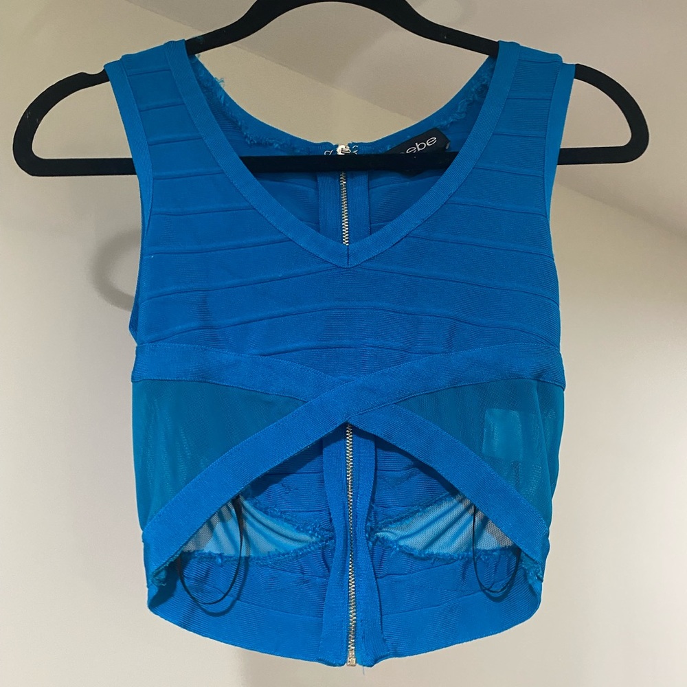 Asymmetrical going out top